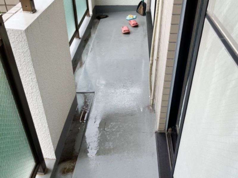 ベランダ防水の劣化を見逃さない！修理タイミングとチェックポイントまとめ