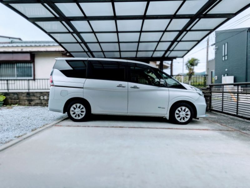 外壁塗装中でも車は出し入れできる？駐車場対策と工事中の確認ポイント