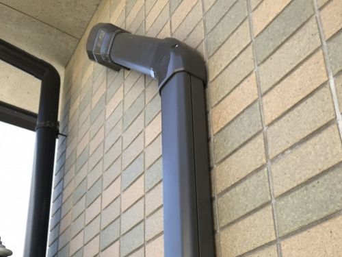 富士市で外壁塗装｜エアコンの配管カバーは塗る？工事前に確認したいポイント